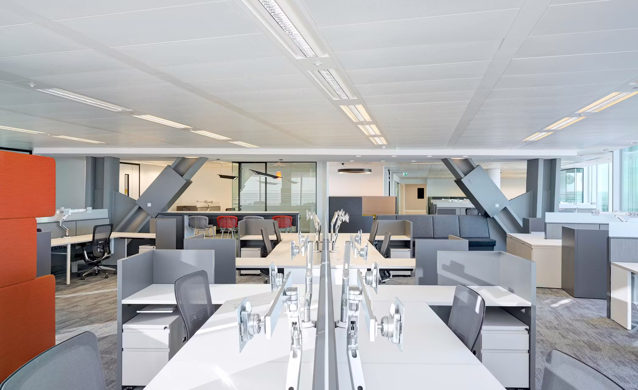 16-Gallup-02-highres-sRGB