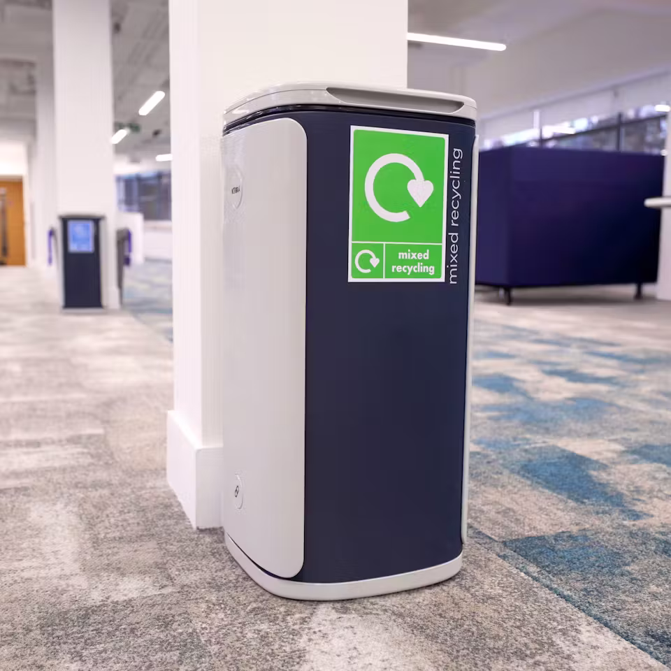 4eyHACa8-Recyle-bin_Amnesty-International