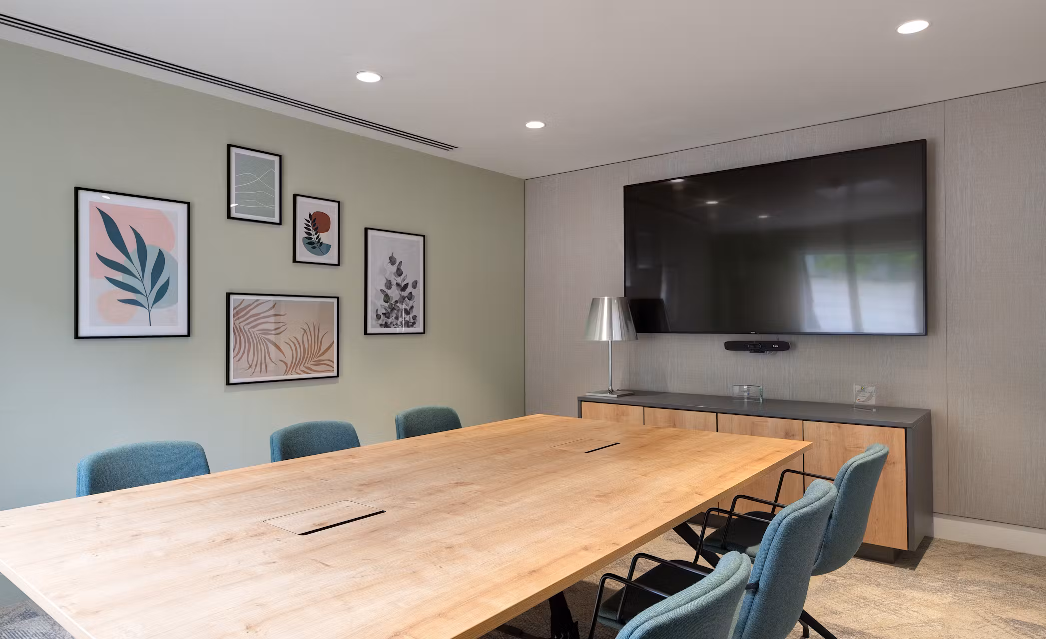 8-Advisory-08-highres-sRGB