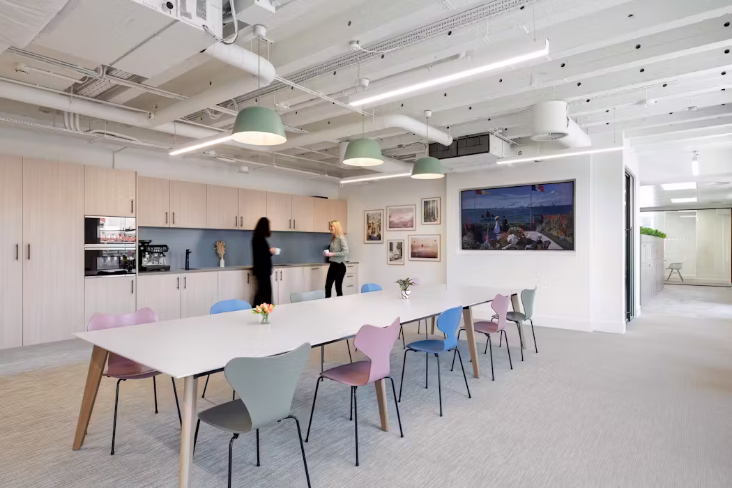 8-Advisory-13-highres-sRGB