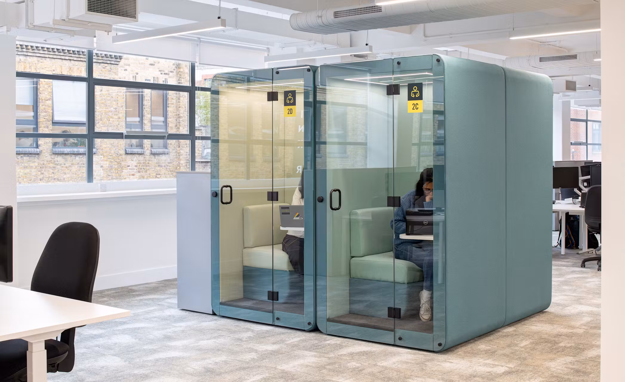 8JXLdkCq-Amnesty-International-17-highres-sRGB-1