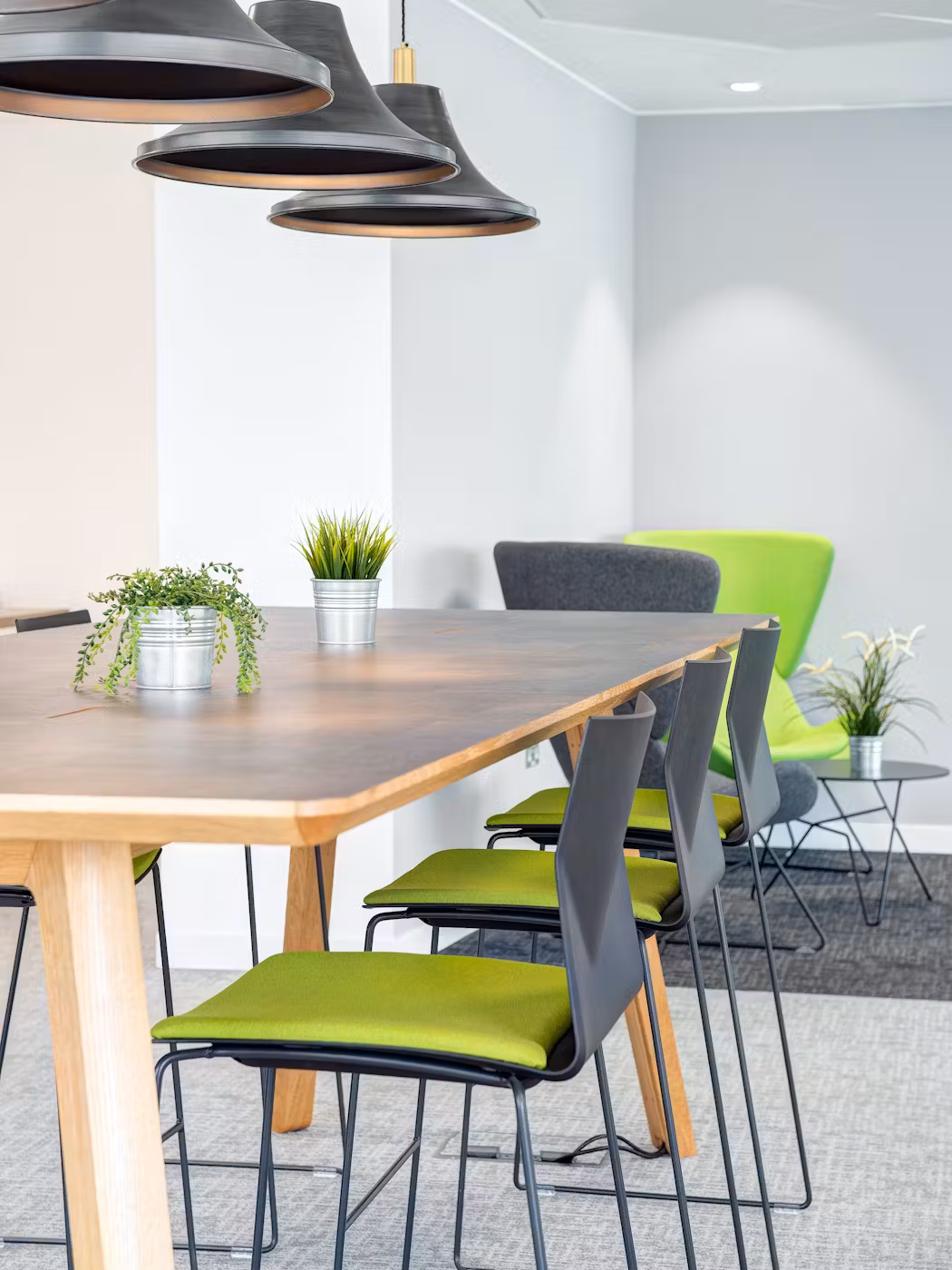 Cellnex-06-highres-sRGB-scaled-1