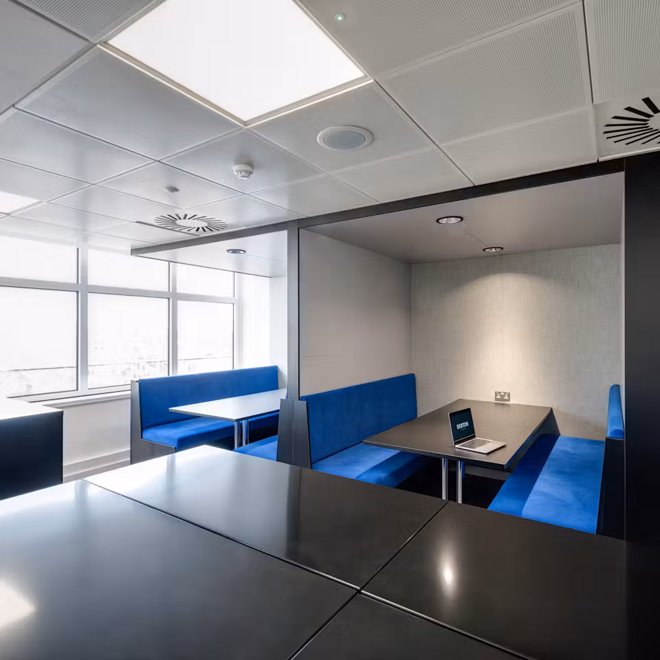 Close-Brothers-06-highres-sRGB-scaled