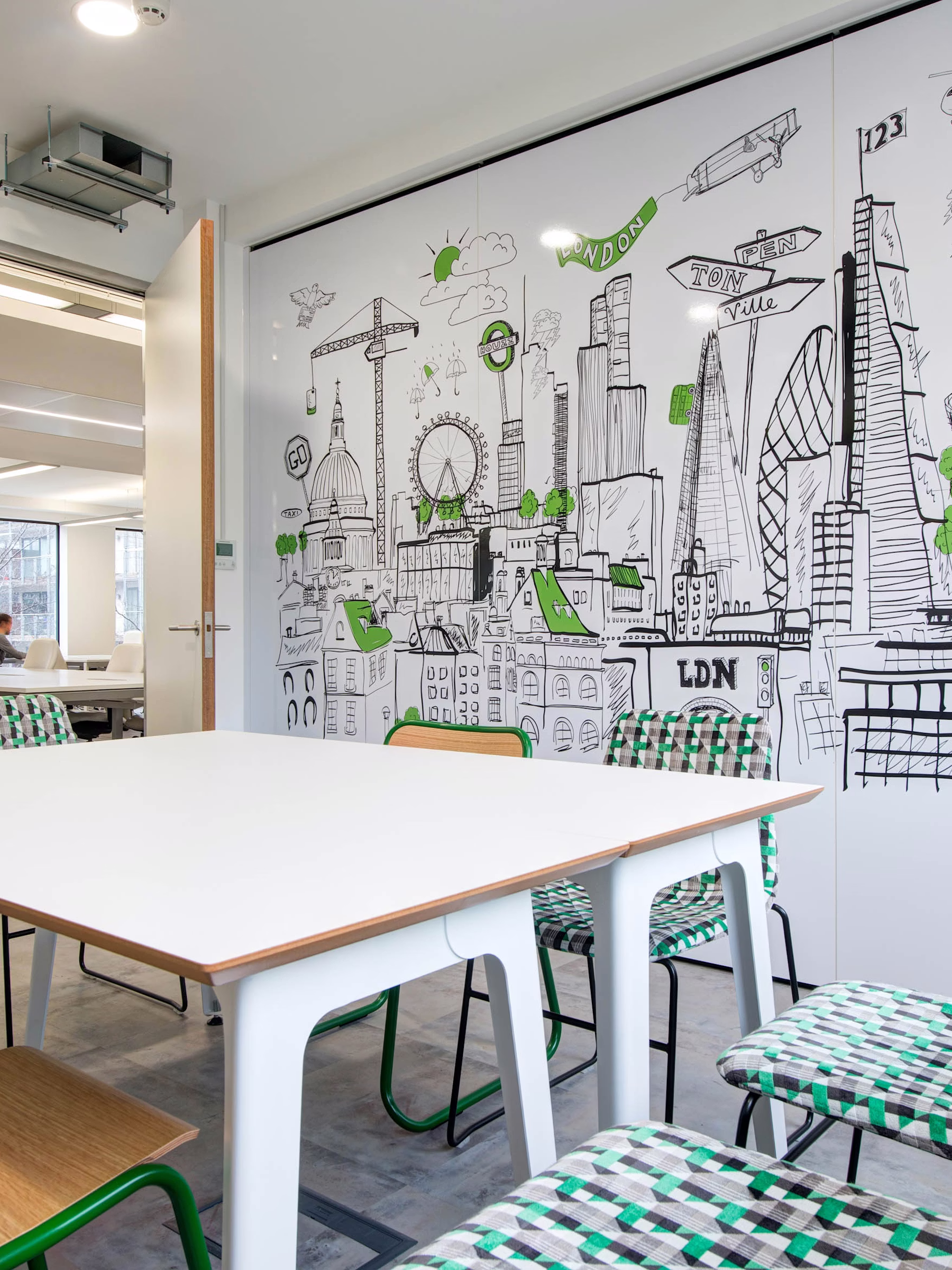 Houzz-13-highres-sRGB