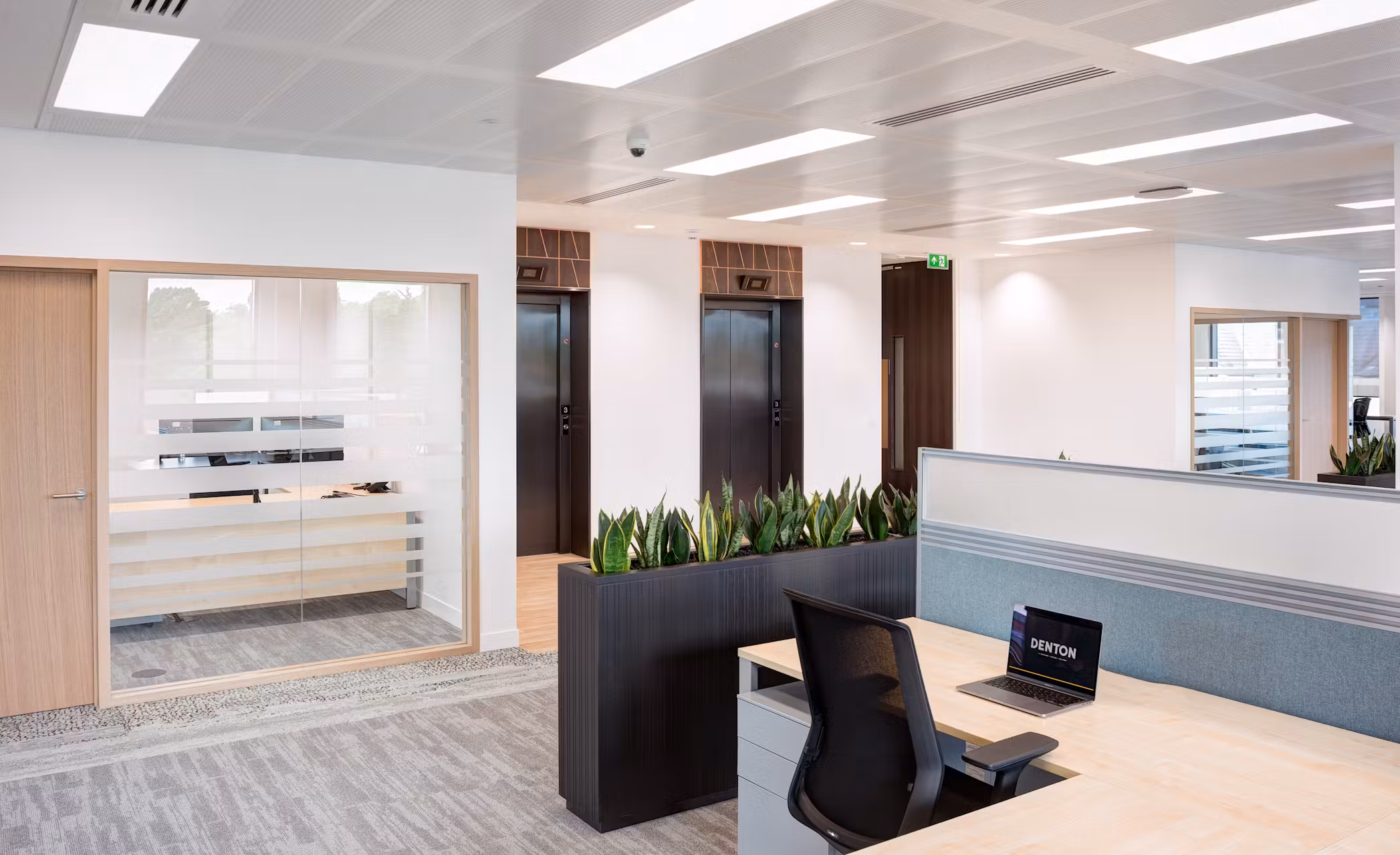 InterSystems-Windsor-32-highres-sRGB-scaled