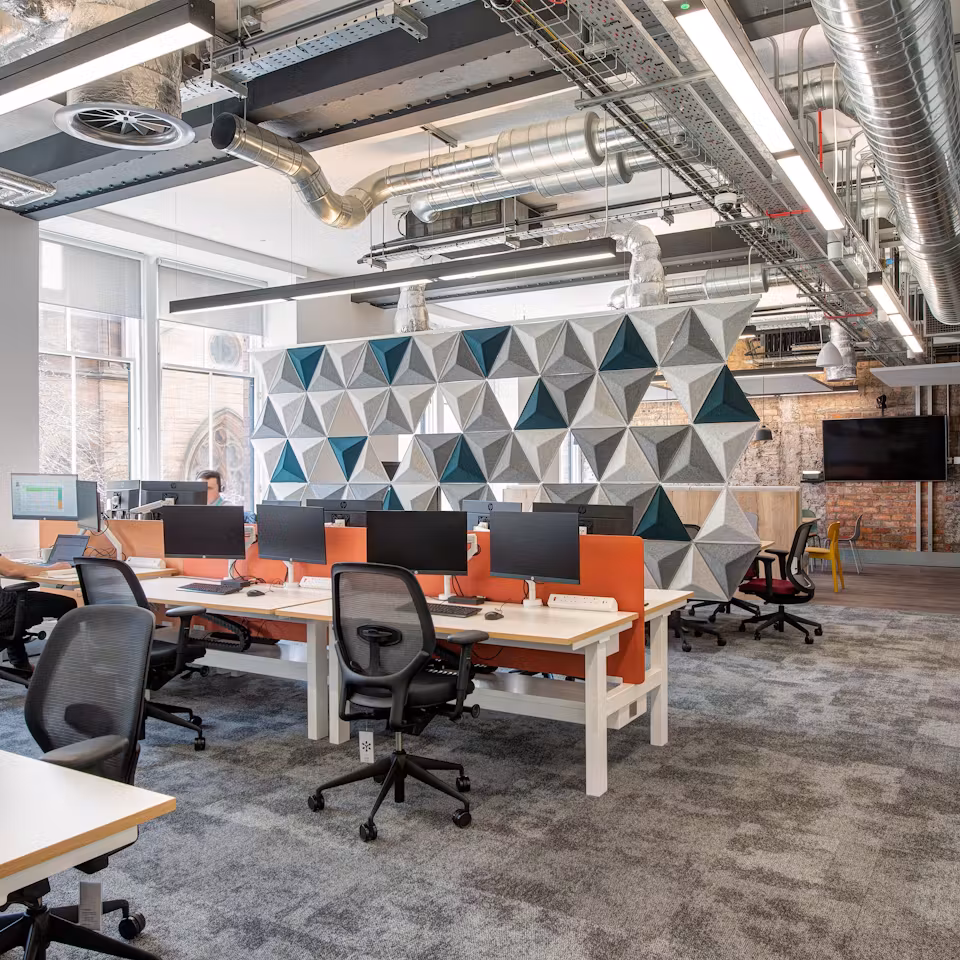 Isio-Glasgow-07-highres-sRGB-scaled