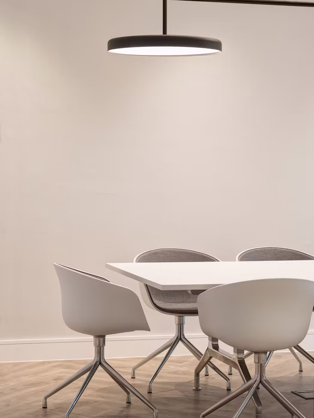 J2APuGrE-Byron-House-07-highres-sRGB-scaled-1