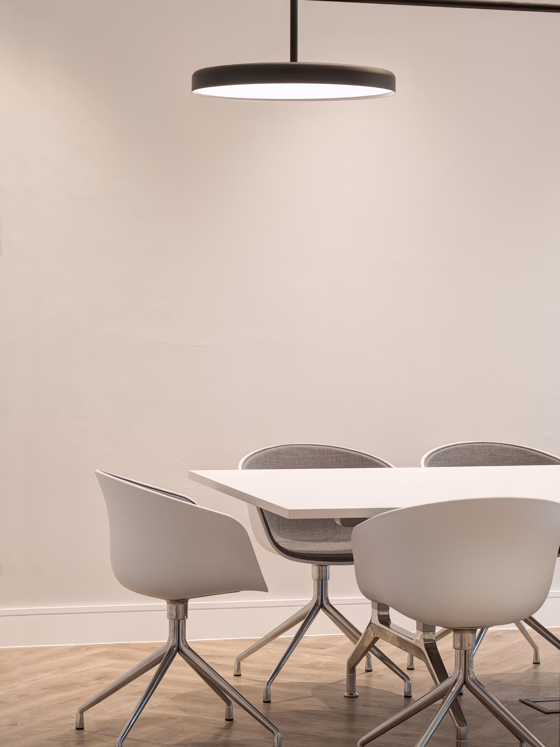 J2APuGrE-Byron-House-07-highres-sRGB-scaled