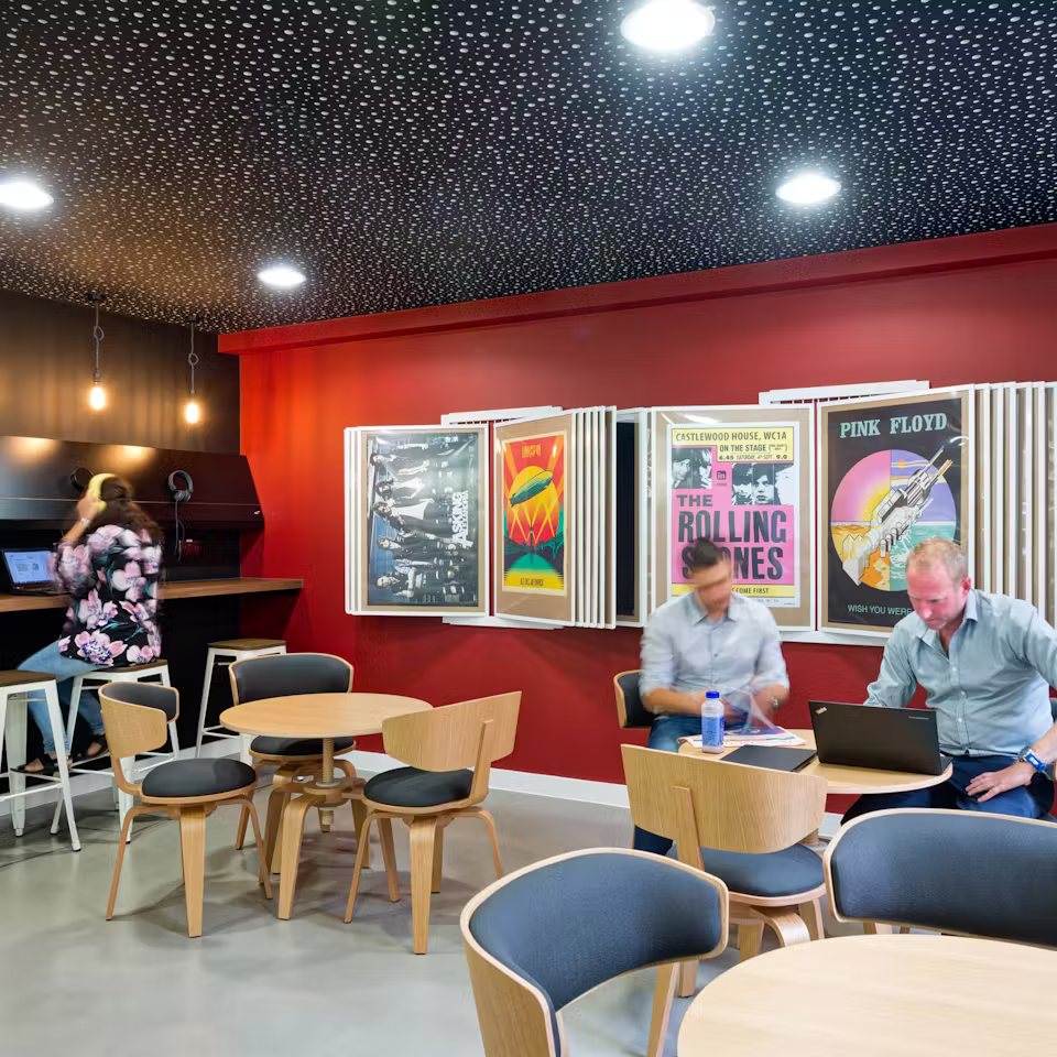 Linkedin-II-15-highres-sRGB