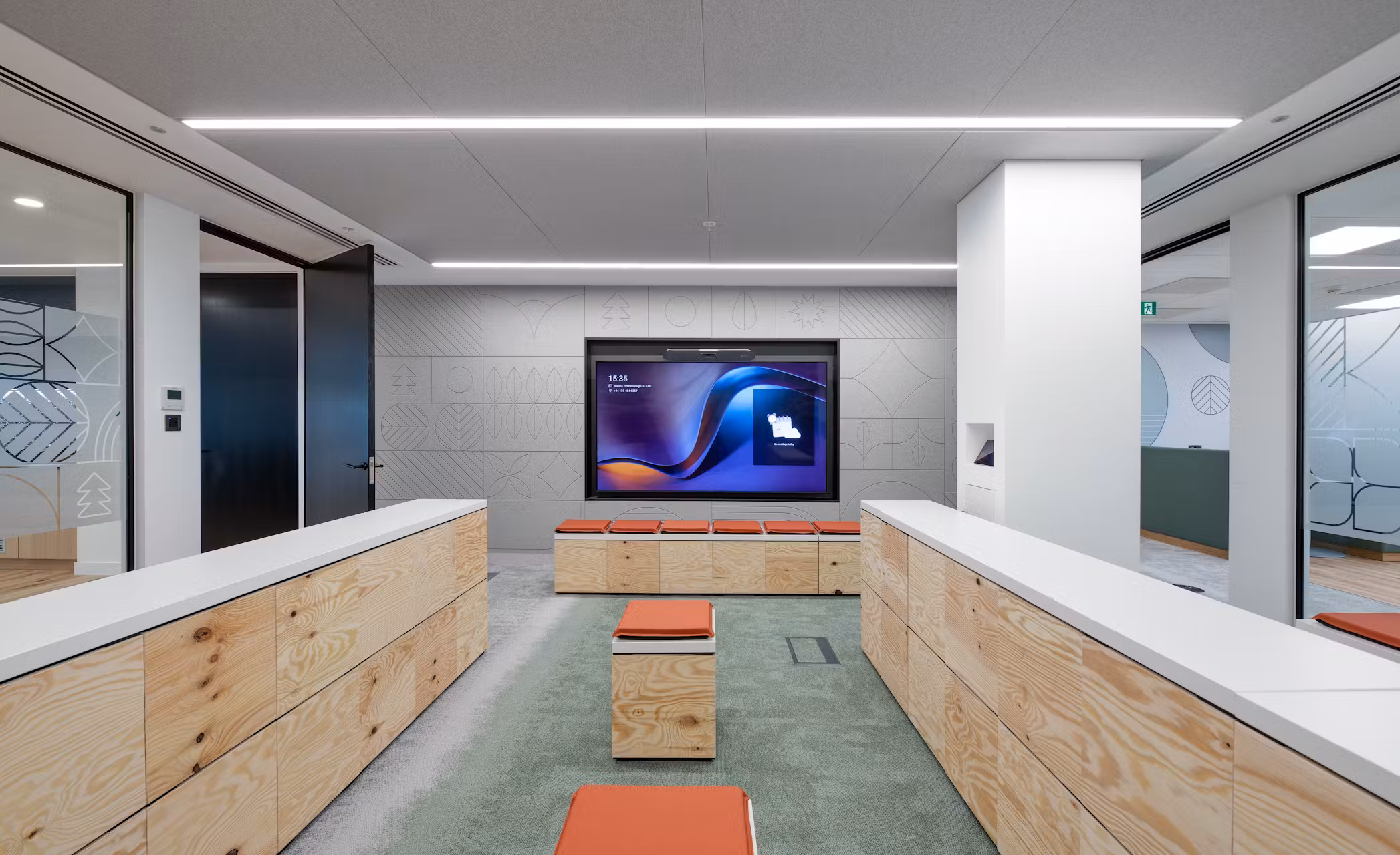 OXGATEDz-Aegon-08-highres-sRGB