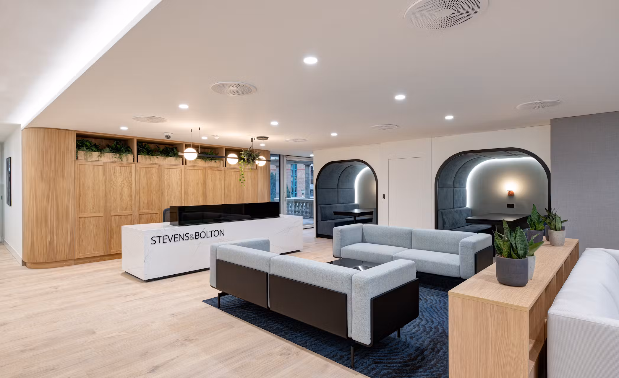 Stevens-Bolton-05-highres-sRGB