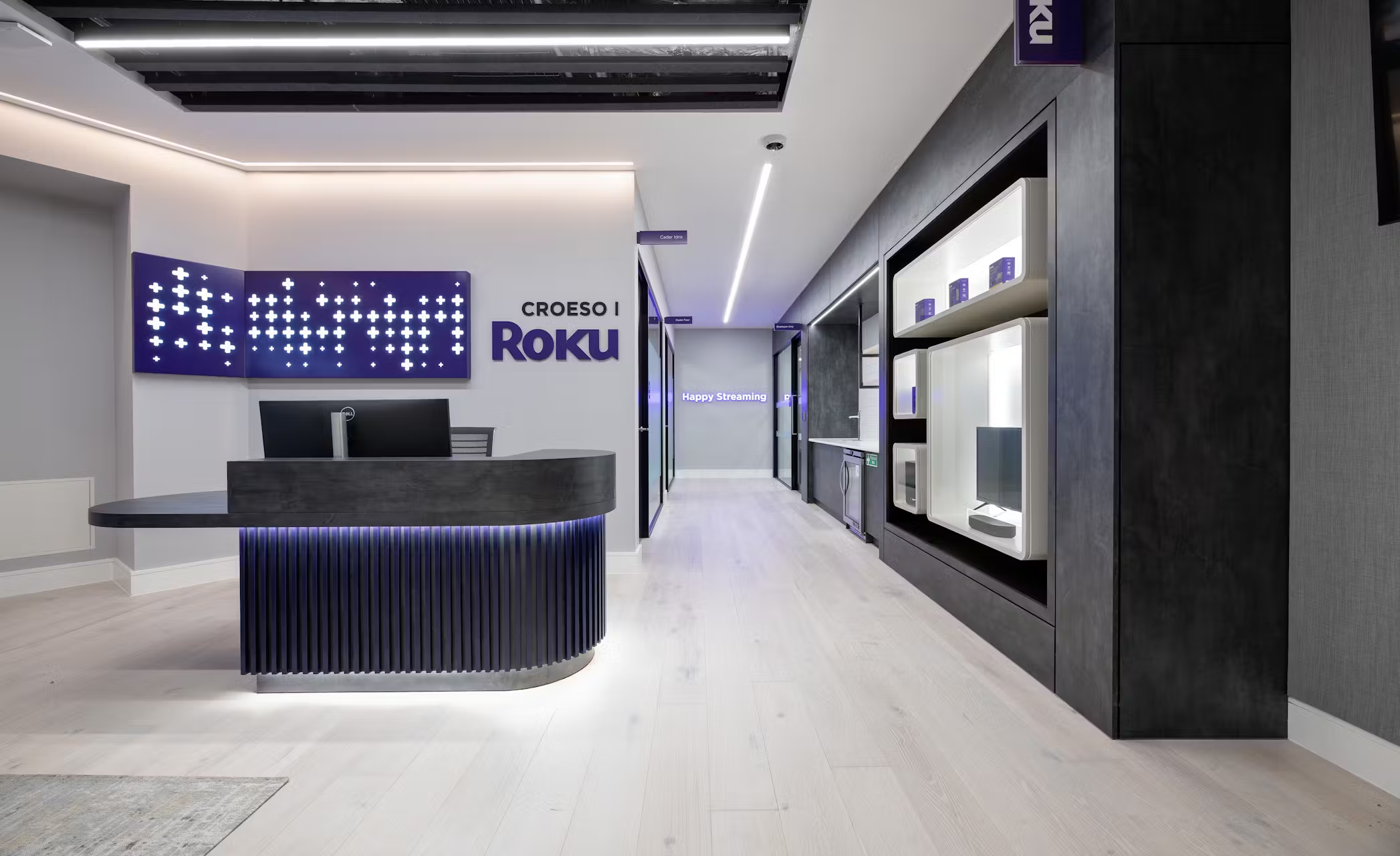 Roku-TV-02-highres-sRGB