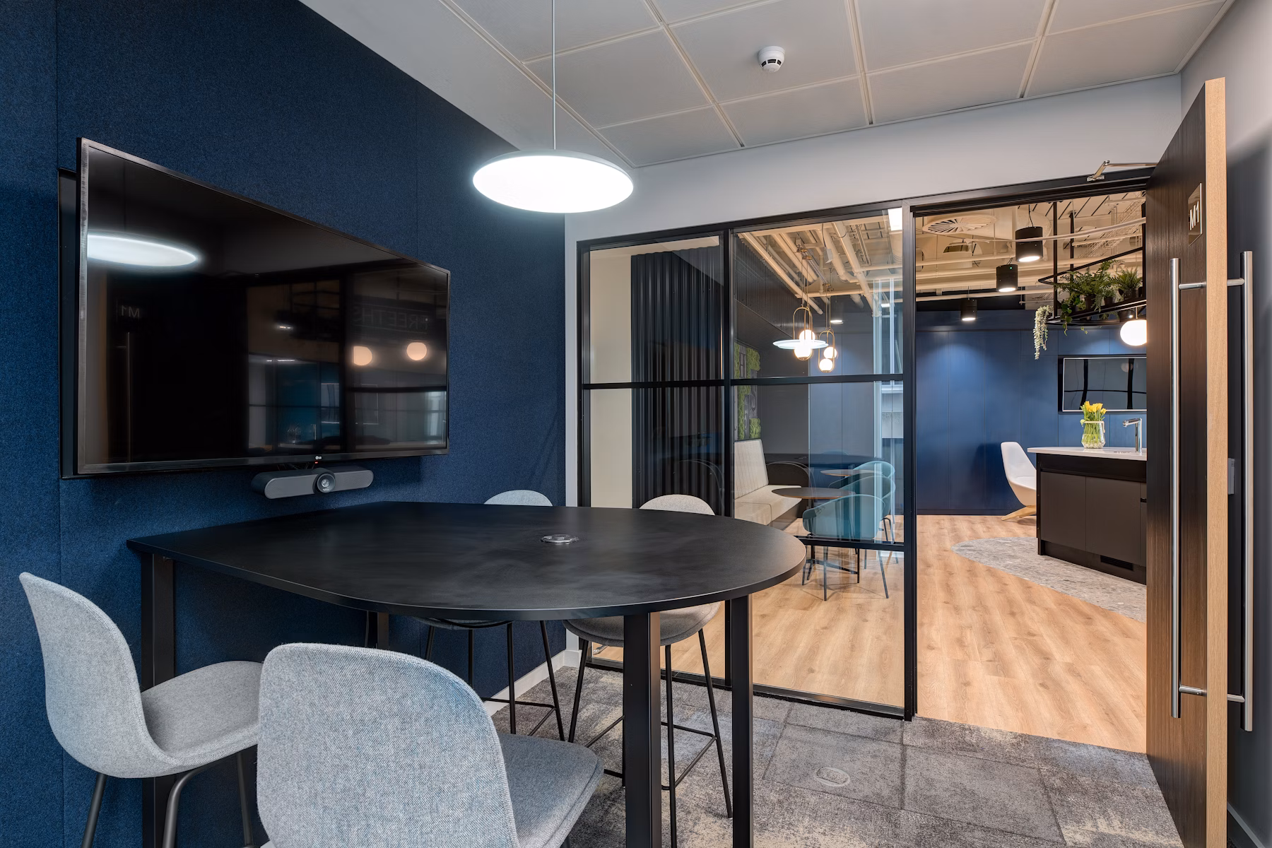 Freeth-19-highres-sRGB