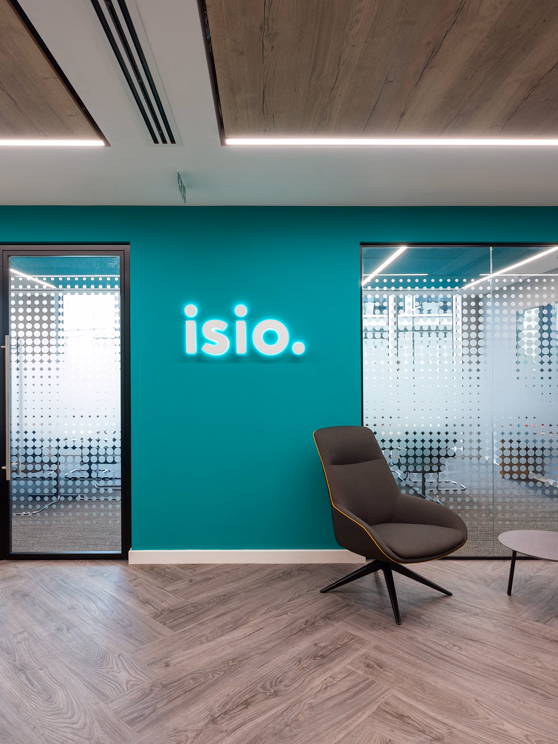 ISIO-London-03-highres-sRGB-scaled