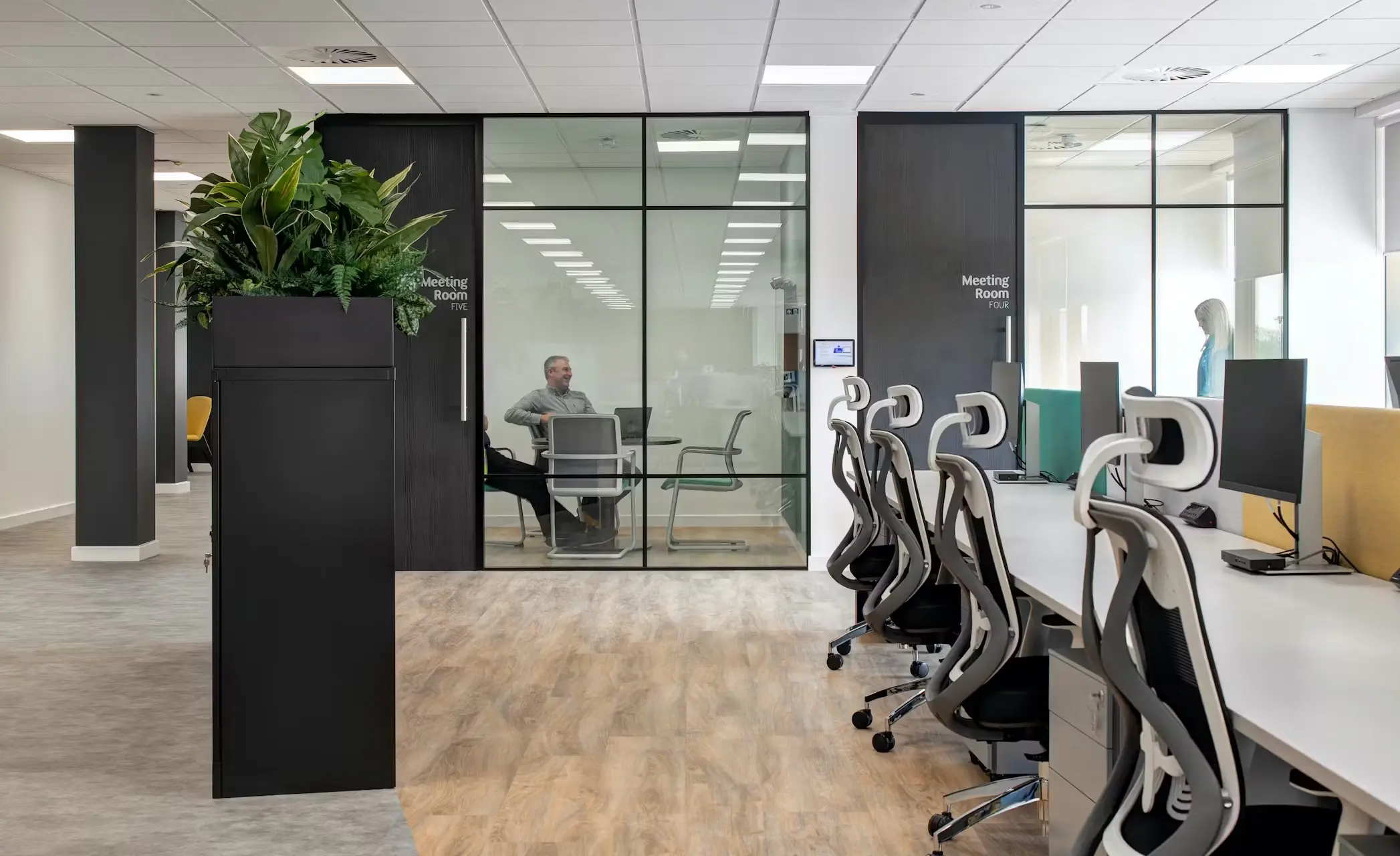 Pets-at-Home-11-highres-sRGB