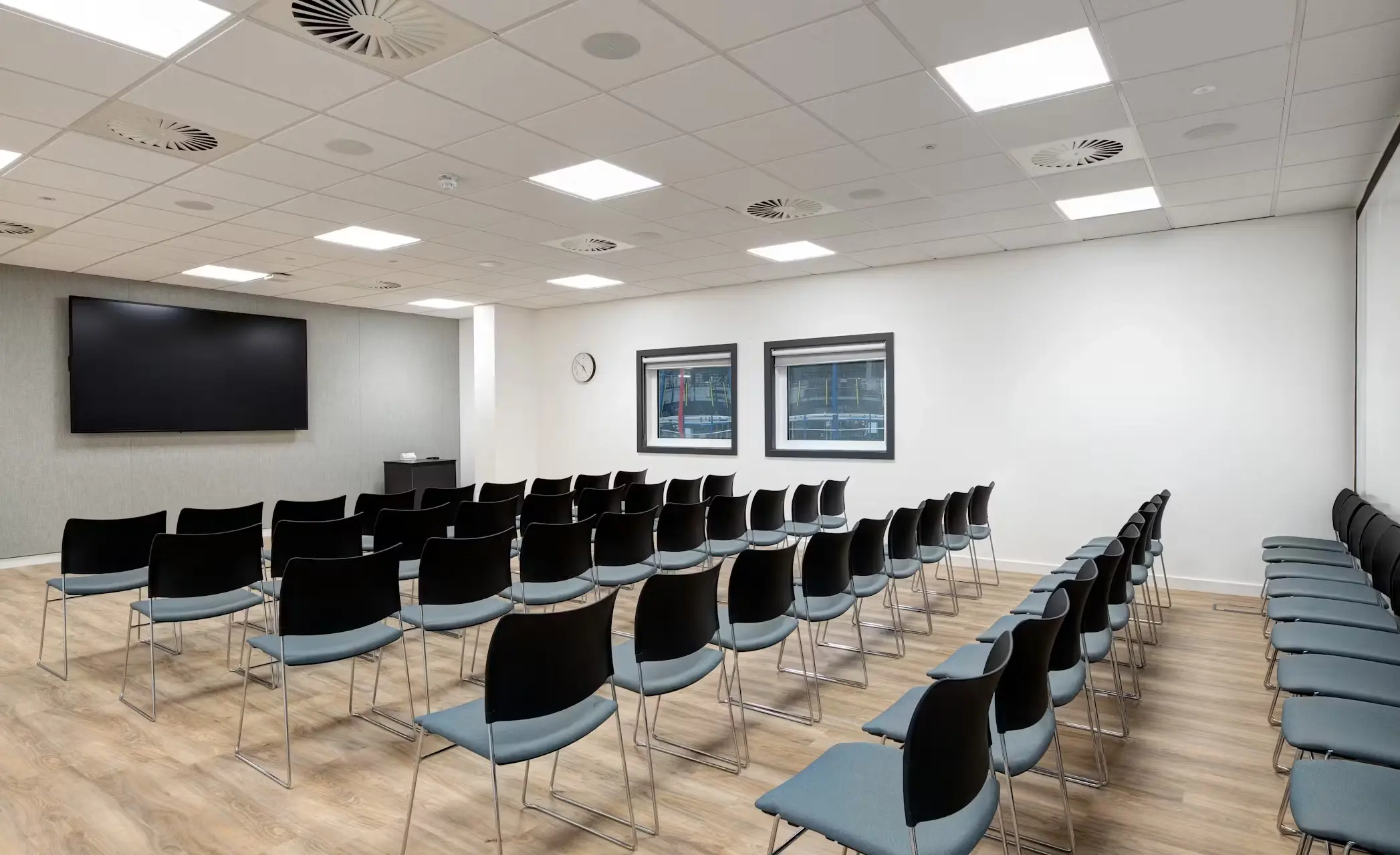 Pets-at-Home-30-highres-sRGB